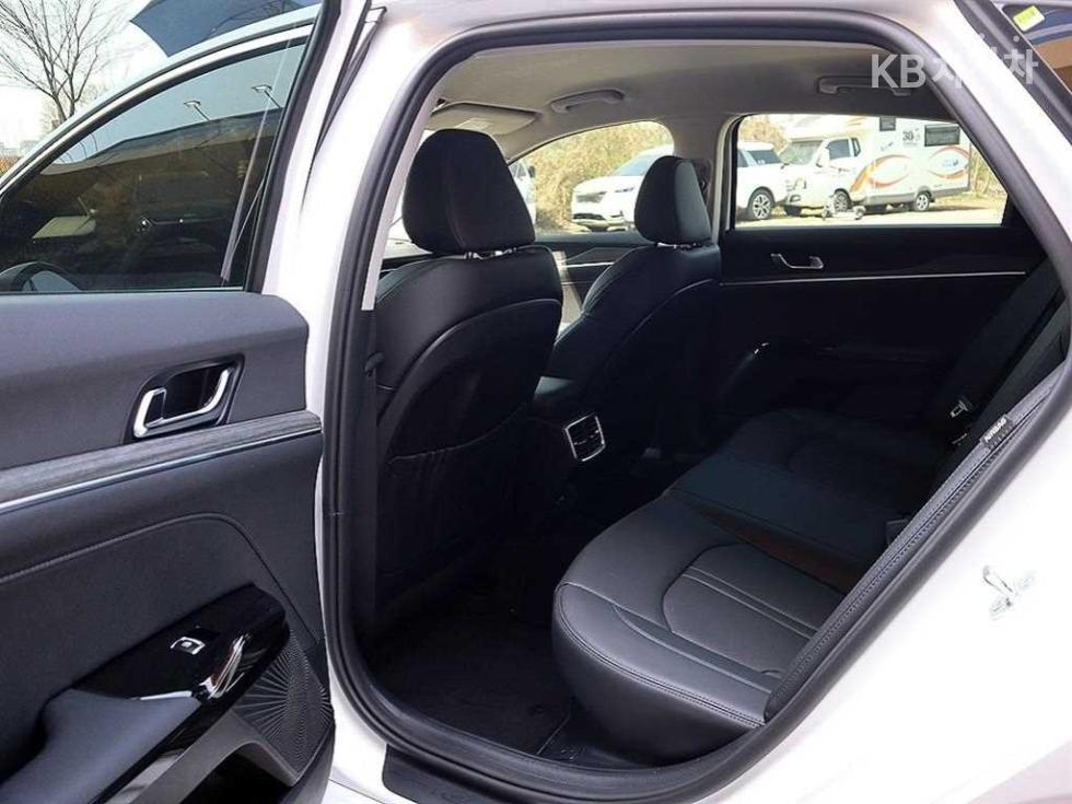 2025 - kia k5