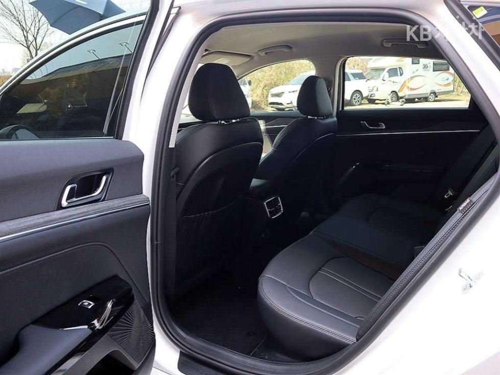 2025 - kia k5