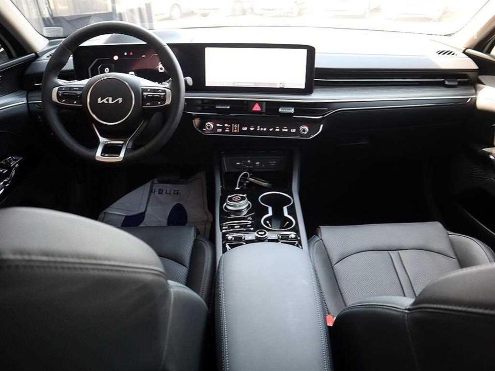 2025 - kia k5