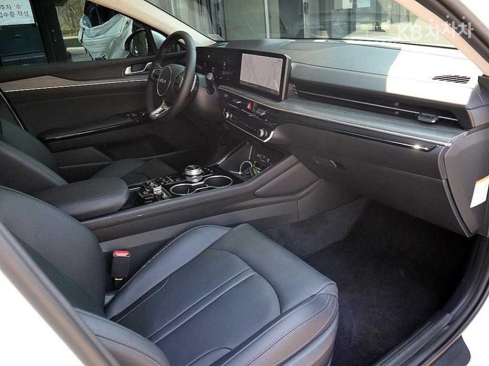 2025 - kia k5