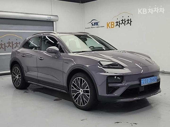 Porsche Macan — miniaturë 4
