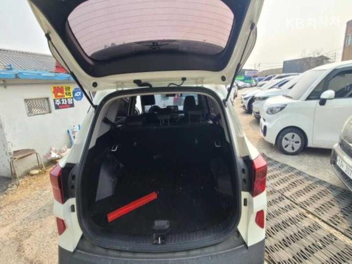 Kia Seltos 1.6 Gasoline Turbo 2WD Signature 8