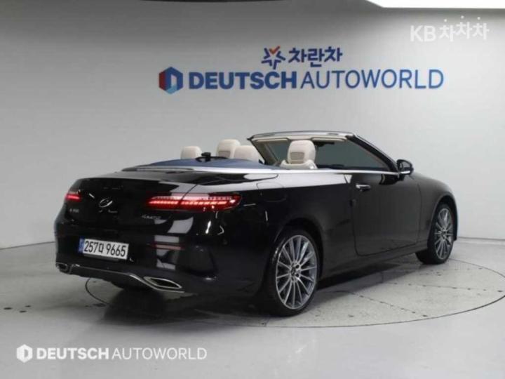 Mercedes-Benz E-Class W213 E450 4MATIC Carbriolet Base Type 3