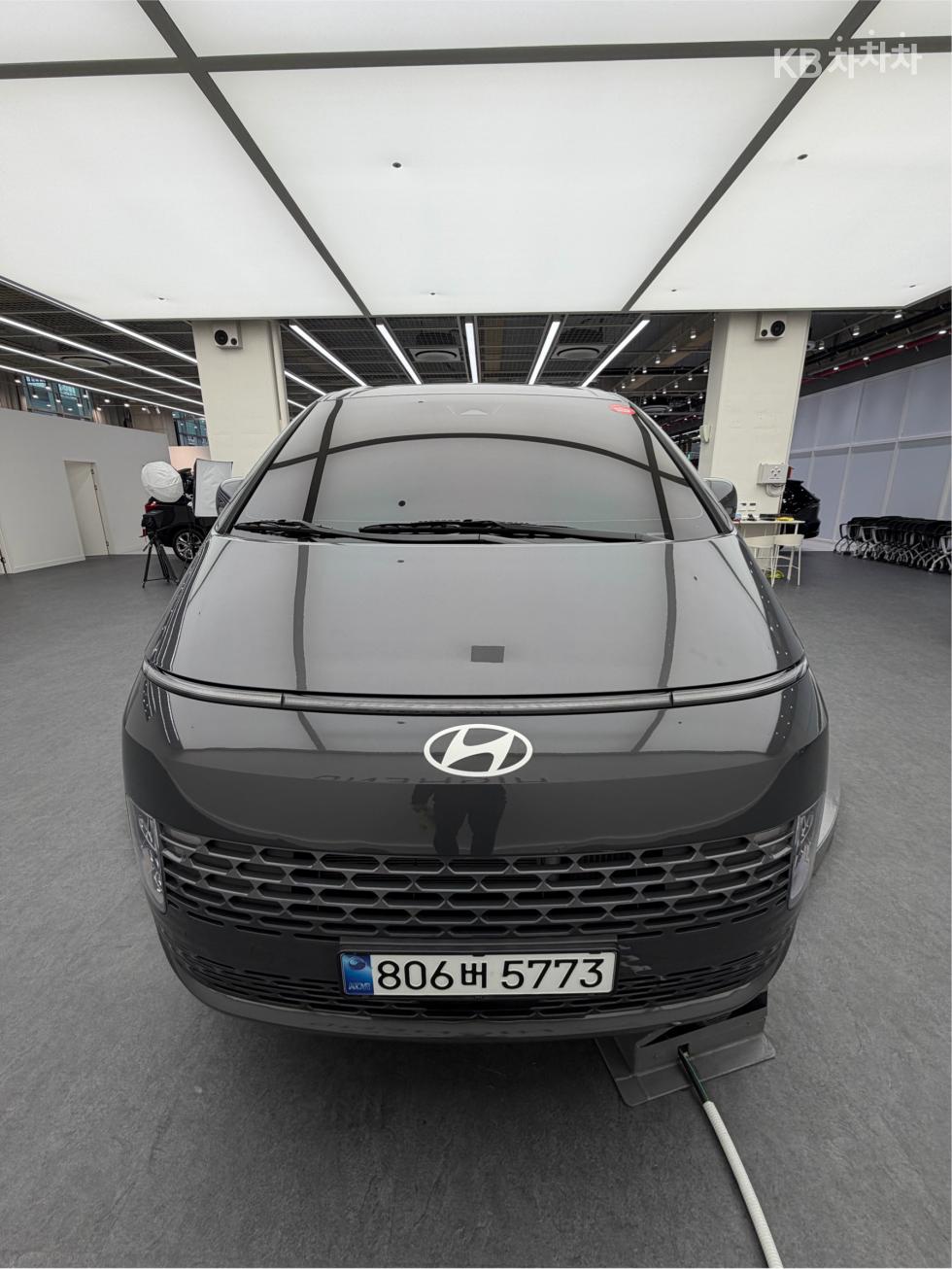 Hyundai 스타리아 카고 2.2 카고 3 모던 - фото 1