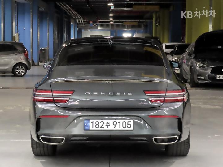 Genesis G80 RG3 3.5 T-GDi Sport Package AWD 4