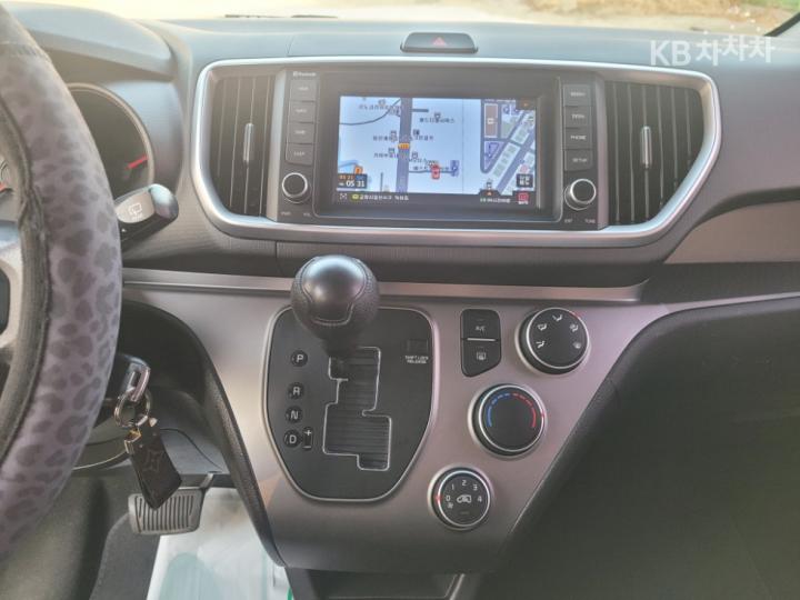 Kia Ray 1.0 Gasoline Trendy 10