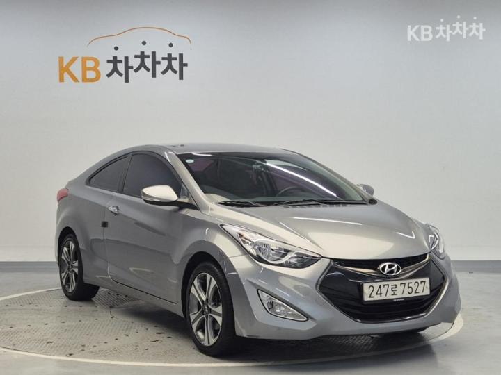 Hyundai Avante MD Coupe 2.0 GDi Premium 5