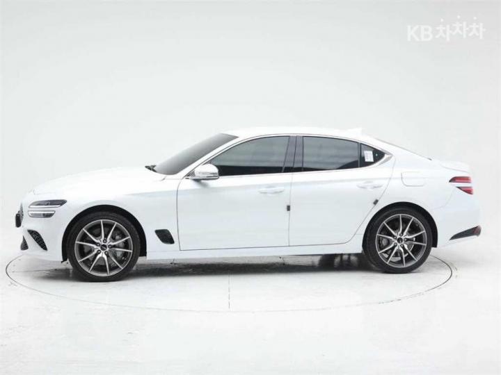 Genesis G70 2.5T AWD Standard — фото 3