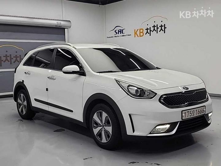 Kia Niro 1.6 Luxury 5