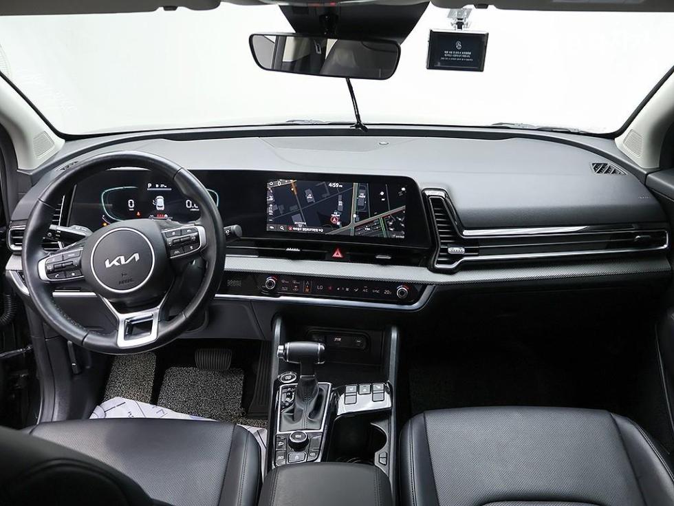 2022 - kia sportage