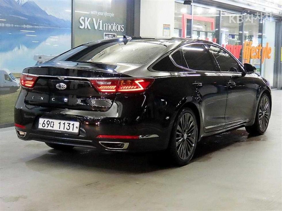 2017 - kia k7