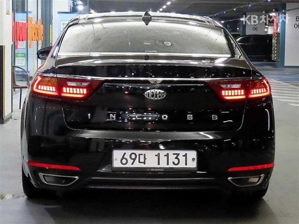 2017 - kia k7