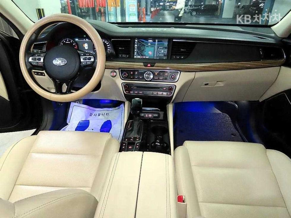 2017 - kia k7