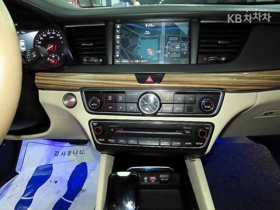 2017 - kia k7