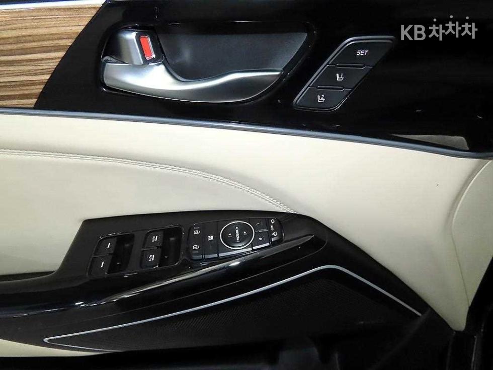 2017 - kia k7