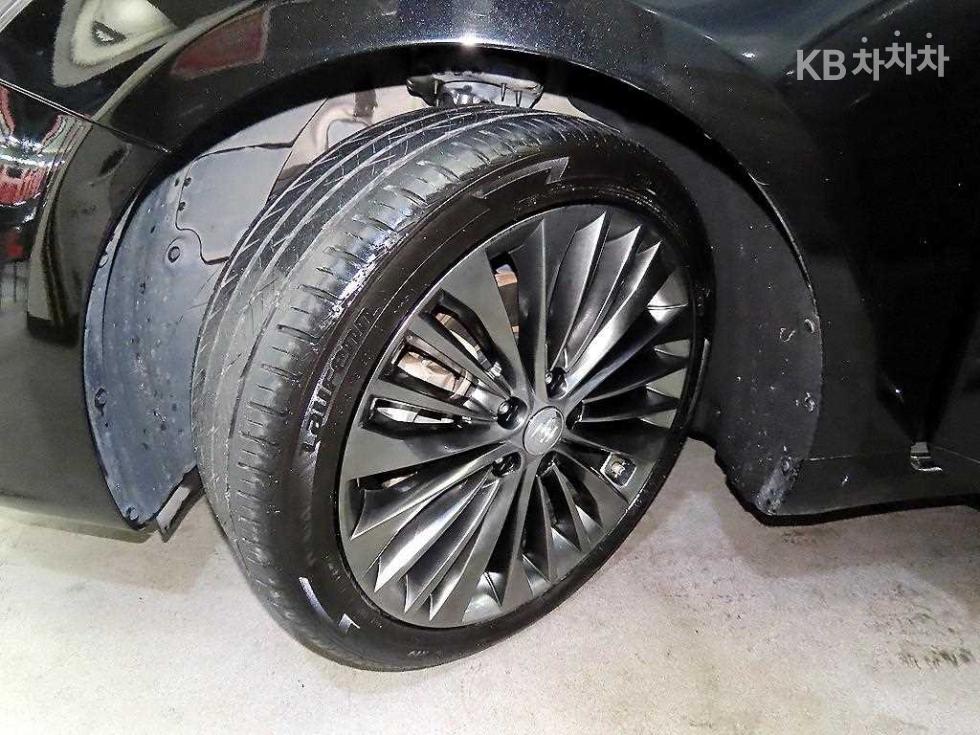 2017 - kia k7