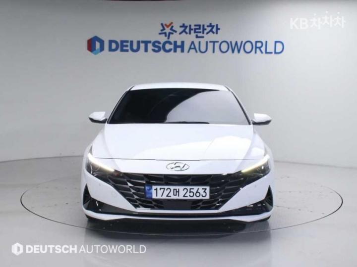 Hyundai Avante CN7 1.6 Gasoline Modern 4