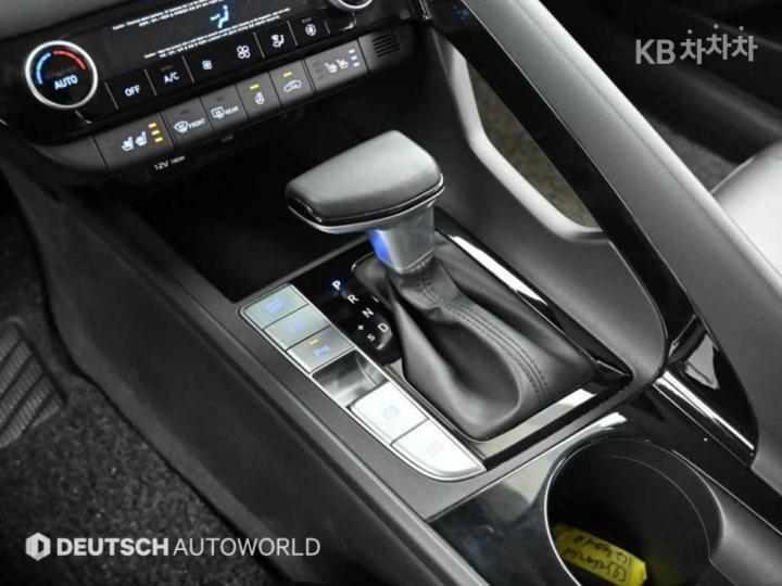 Hyundai Avante CN7 1.6 Gasoline Modern 10