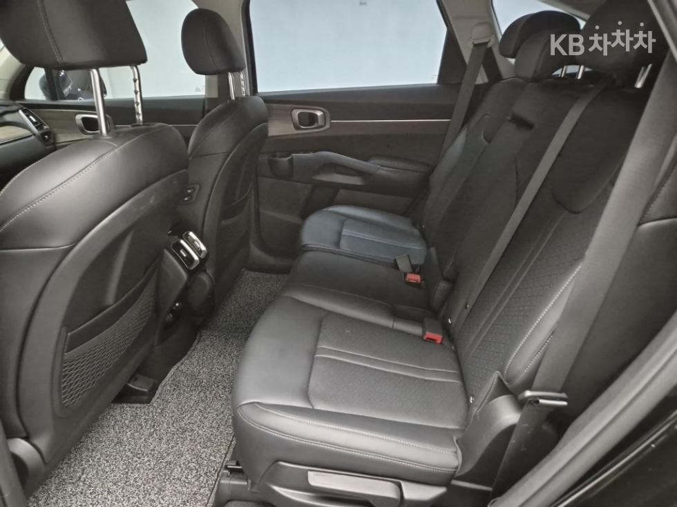 2022 - kia sorento