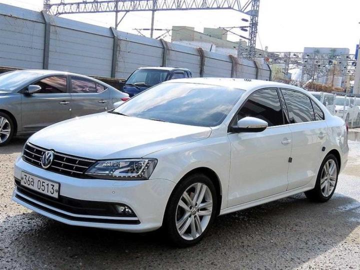 Volkswagen Jetta New 2.0 TDI BlueMotion Premium 3