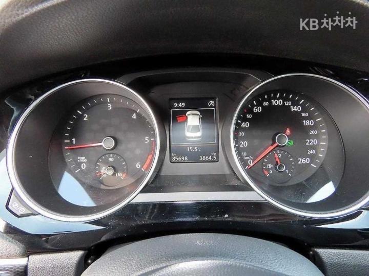 Volkswagen Jetta New 2.0 TDI BlueMotion Premium 10