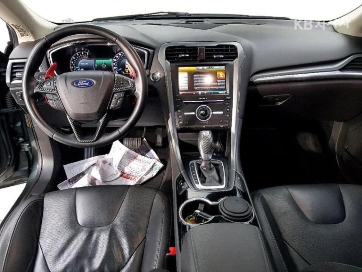 Ford Mondeo 2.0 TDCi Diesel Titanium 8