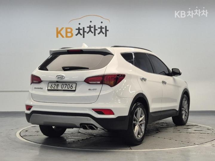 Hyundai Santa Fe The Prime Diesel R2.0 2WD Exclusive Base 4