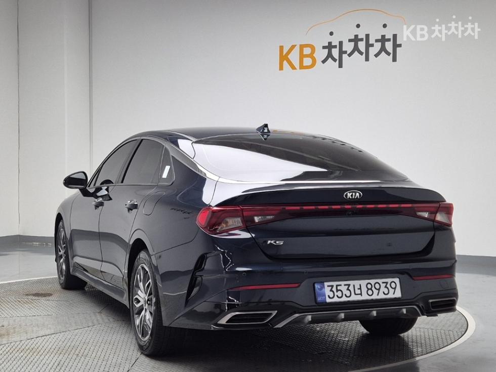 2021 - kia k5