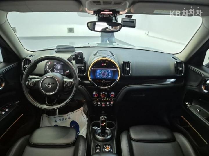 Mini Countryman F60 1.5 Cooper HighTrim 8