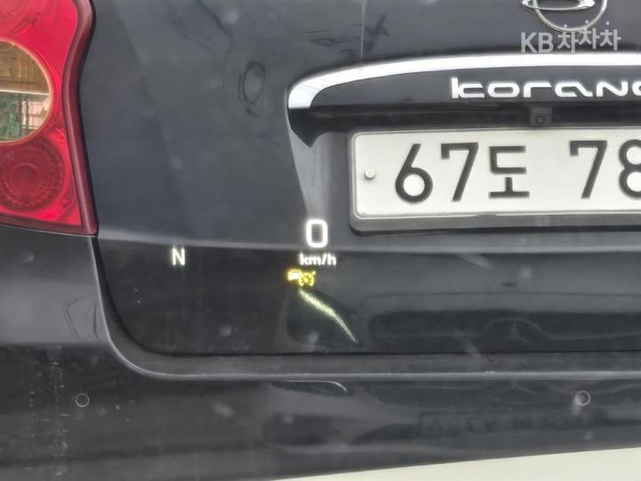 Mercedes-Benz C-Class C200 Coupe 9