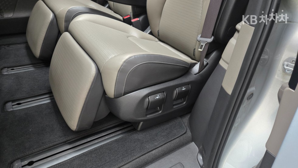 2024 - kia carnival