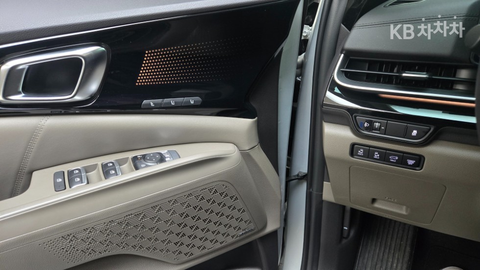 2024 - kia carnival