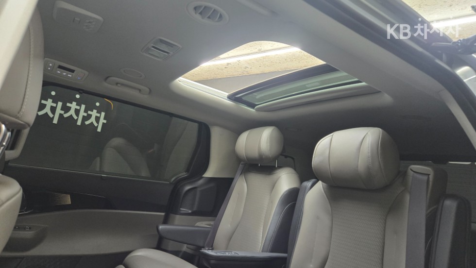 2024 - kia carnival