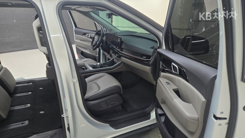2024 - kia carnival