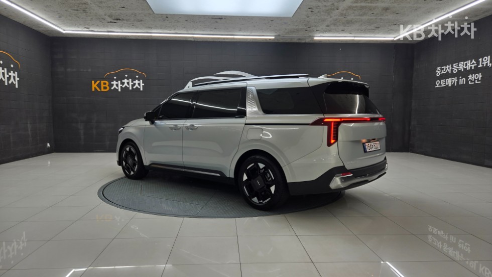 2024 - kia carnival