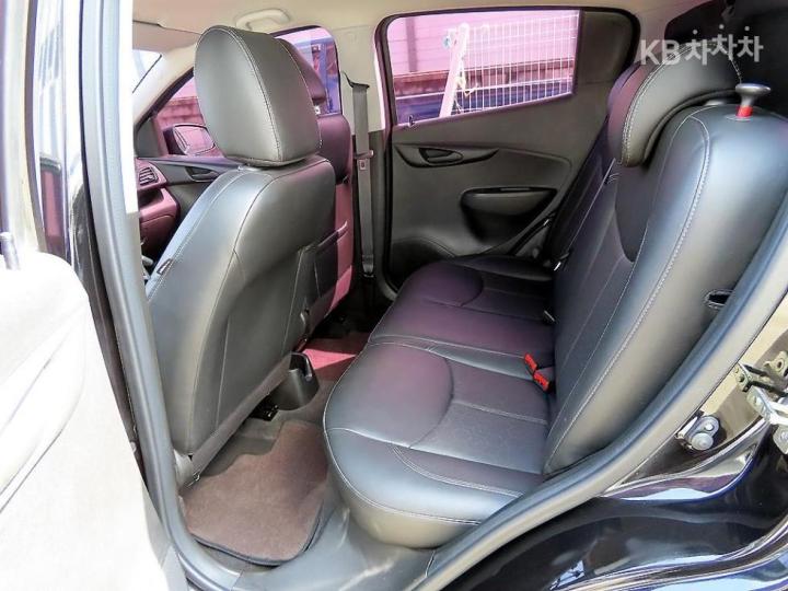 Chevrolet Spark The Next LT Plus 7