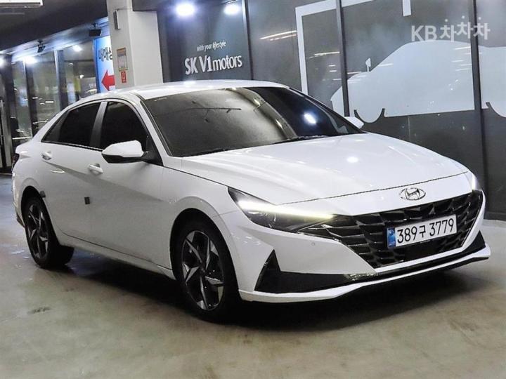 Hyundai Avante CN7 1.6 Gasoline Modern 2