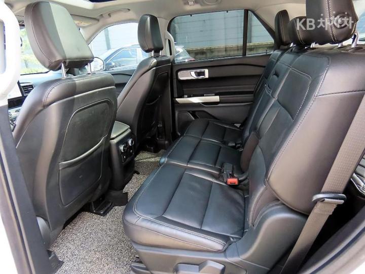 Ford Explorer Gasoline Turbo 2.3 AWD Limited 7