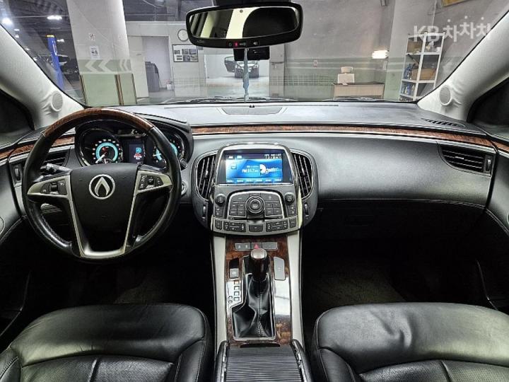 Chevrolet Alpheon EL240 Premium 10