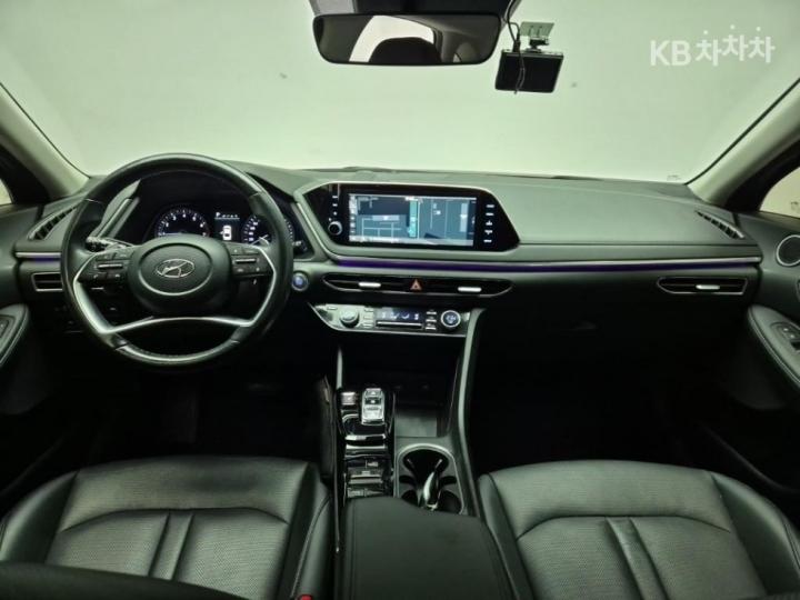 Hyundai Sonata DN8 2.0 LPG Premium 8