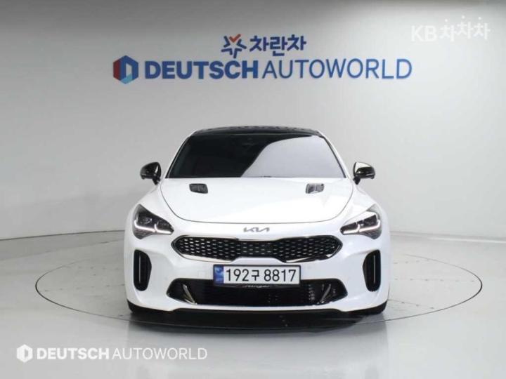 Kia Stinger Meister 2.5 Gasoline Turbo 4WD Masters 4