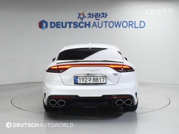 Kia Stinger Meister 2.5 Gasoline Turbo 4WD Masters 5