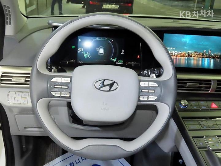 Hyundai Nexo Premium 9