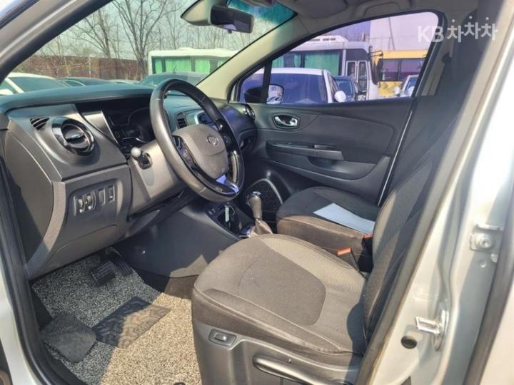 Renault QM3 RE Signature 9