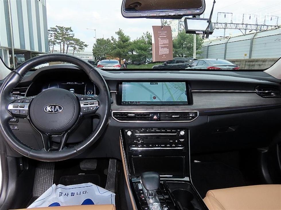 2021 - kia k7