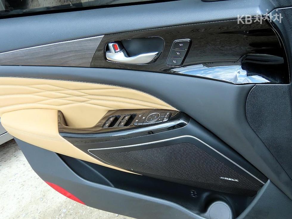 2021 - kia k7