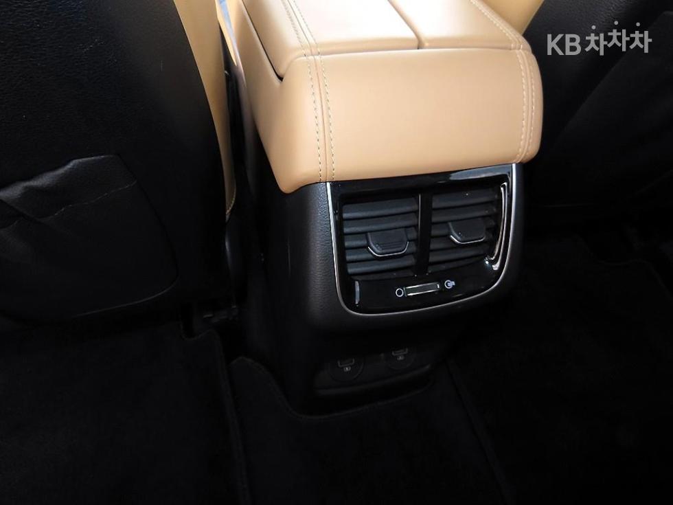 2021 - kia k7