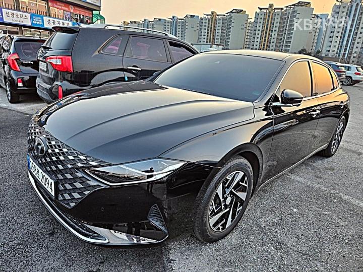 Hyundai Grandeur Hybrid 2.4 Exclusive 3
