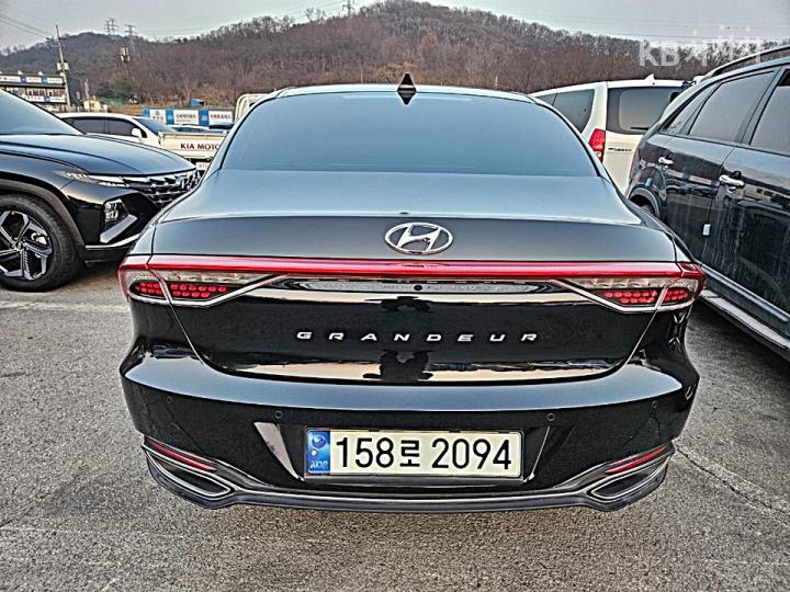 Hyundai Grandeur Hybrid 2.4 Exclusive 5