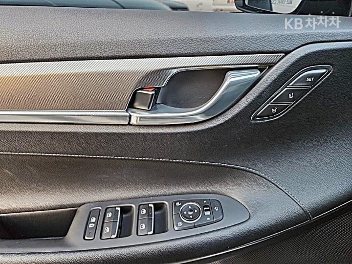 Hyundai Grandeur Hybrid 2.4 Exclusive 10